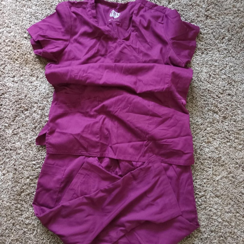 TRU Uniform Scrub Top & Pants - SET